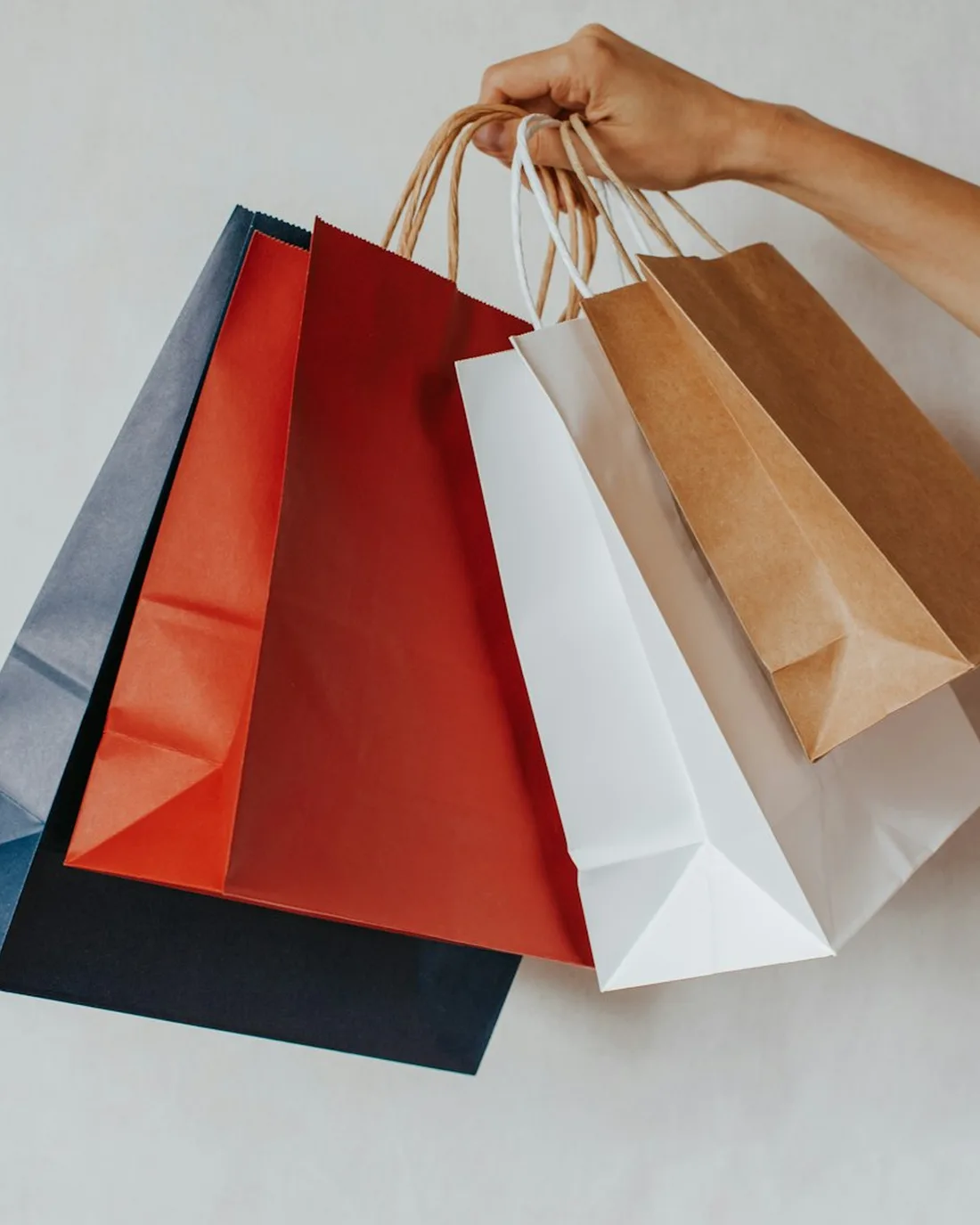 Bolsas de compra del almacén listas para entregar